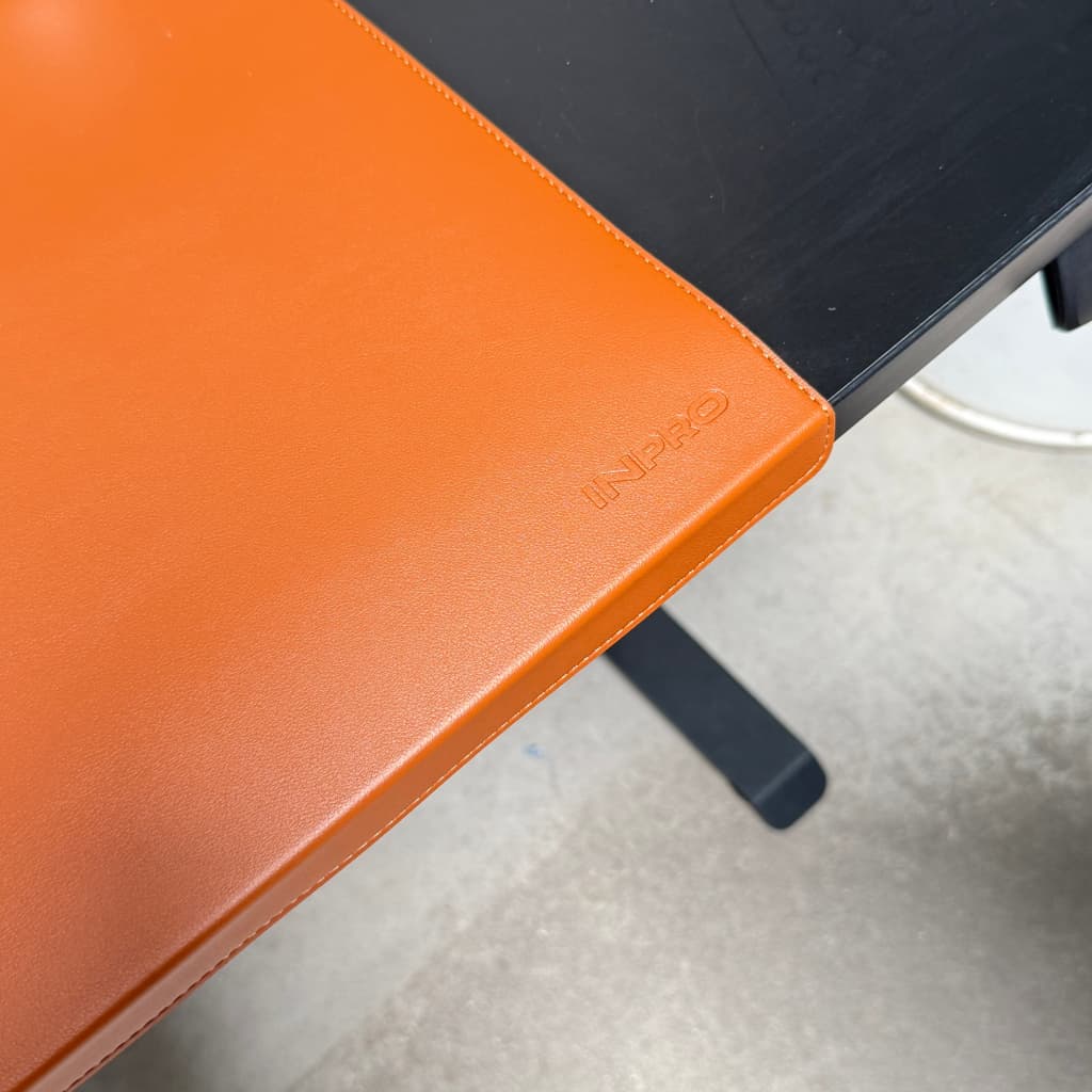 Desk Pad EDGE
