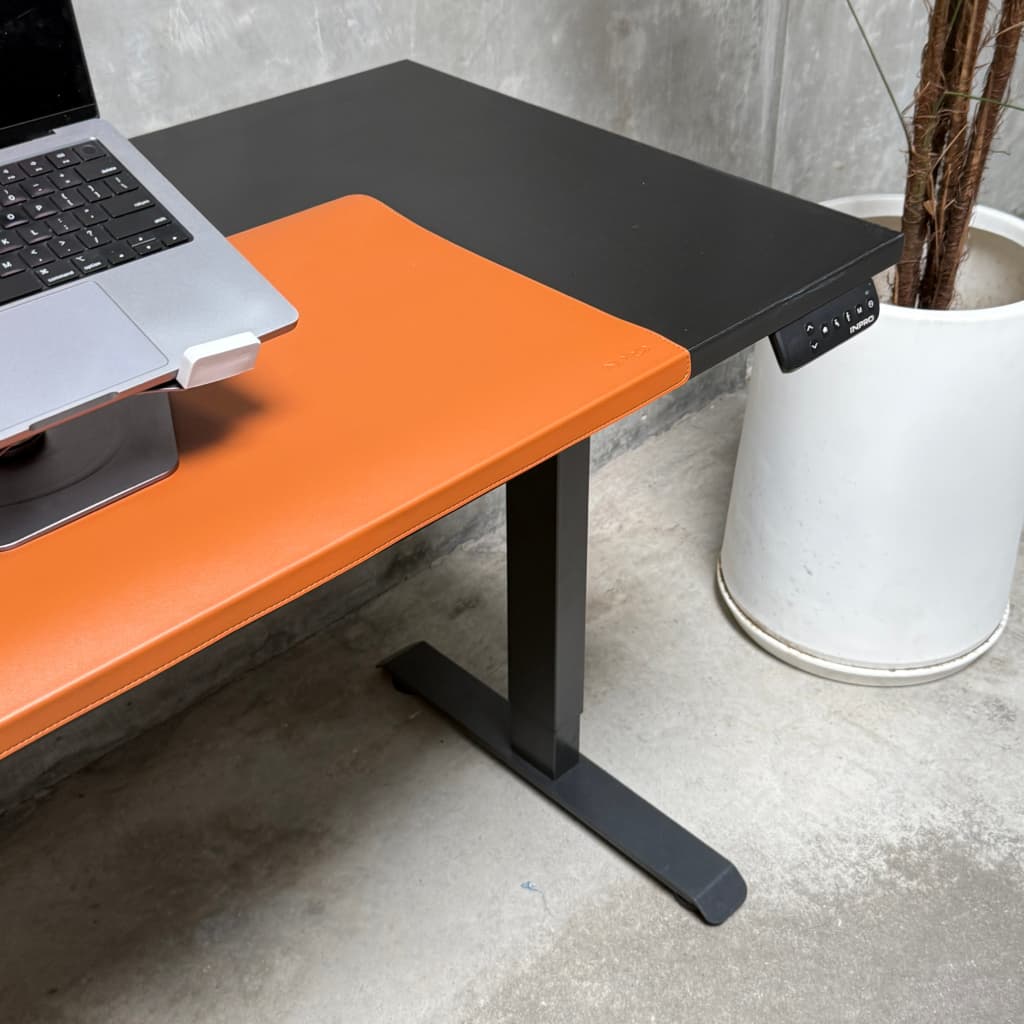 Desk Pad EDGE